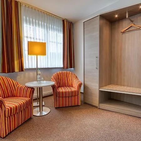 Goldene Krone 3* 고슬라르